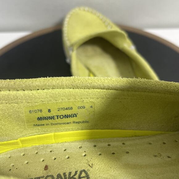 Minnetonka Shoes Womens Size 8 Yellow Suede Slip On Moccasins Comfort Loafers - Picture 9 of 11